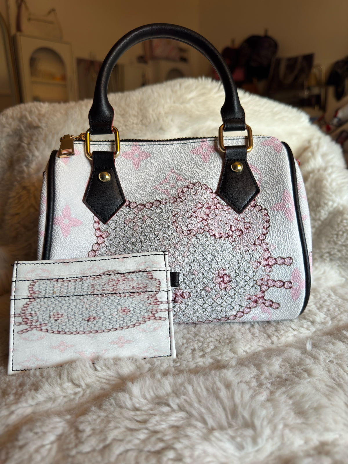 Bling Hello kitty pillow bag🎀
