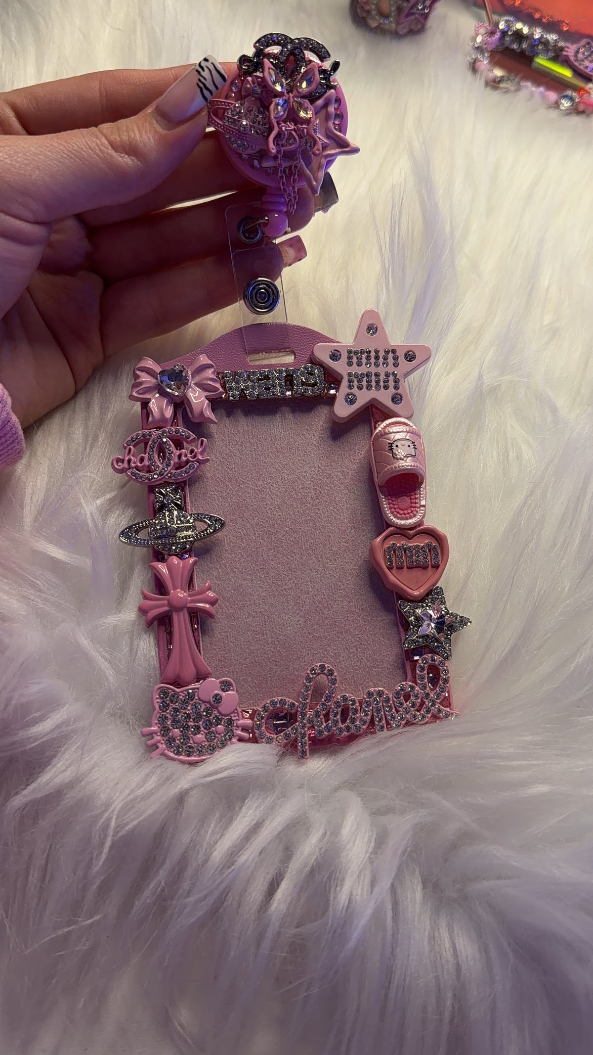 Premade Badge holder🎀